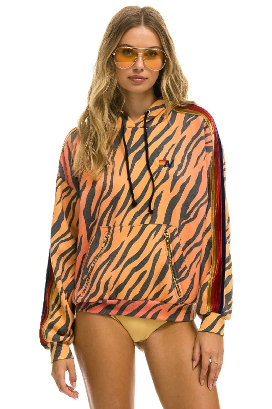 hoodie for all-around comfort -CLASSIC RELAXED PULLOVER HOODIE WITH ZIPPER POCKETS - TIGER