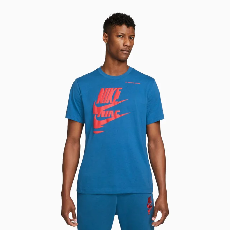 fun graphic short sleeve t-shirt -Men's Nike Sportswear Essentials T Shirt