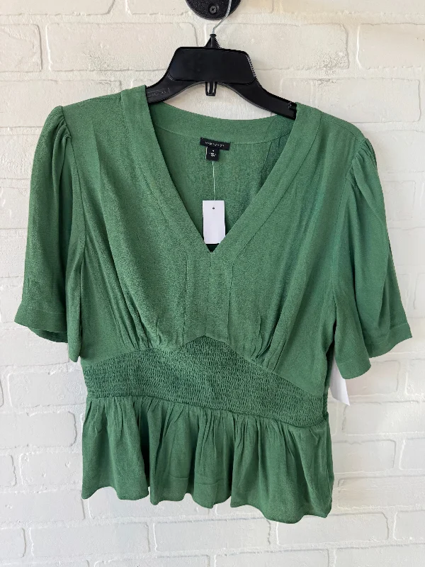 colorful short sleeve t-shirt -Top Short Sleeve By Ann Taylor In Green, Size: M