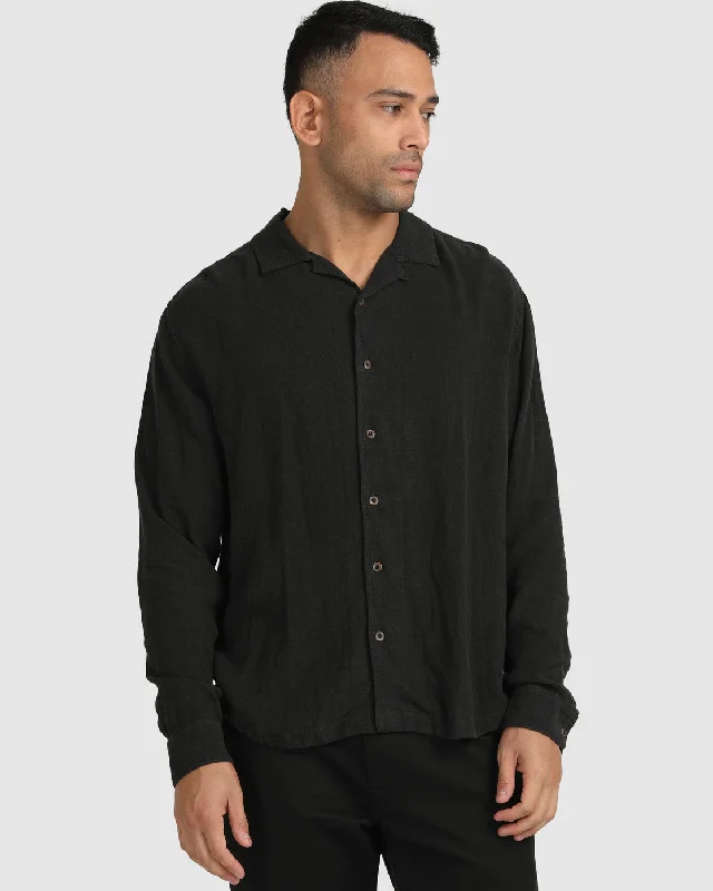 relaxed short sleeve t-shirt for men -Beat Long Sleeve Button-Down Shirt - Black