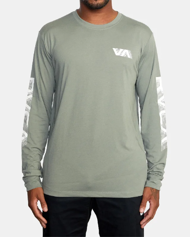 embroidered short sleeve t-shirt -Big RVCA Speed Long Sleeve Workout Shirt - Agave Green