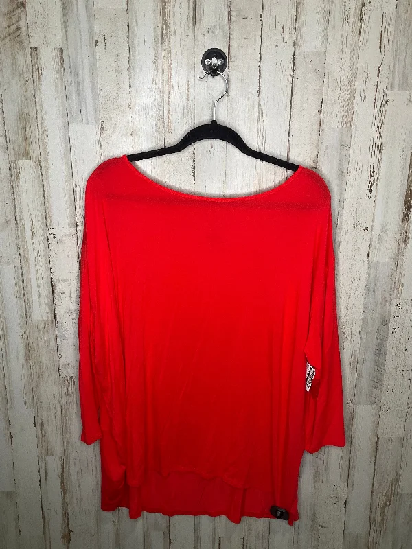 colorful short sleeve t-shirt -Red Athletic Top Long Sleeve Crewneck Cma, Size 2x