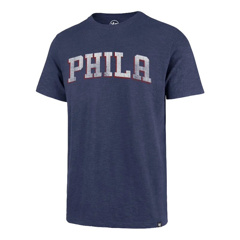 graphic short sleeve shirt with slogans -PHILADELPHIA 76ERS GRIT WORDMARK '47 SCRUM TEE