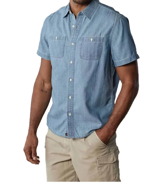 stylish men’s summer shirt -Short Sleeve Shirt In Chambray